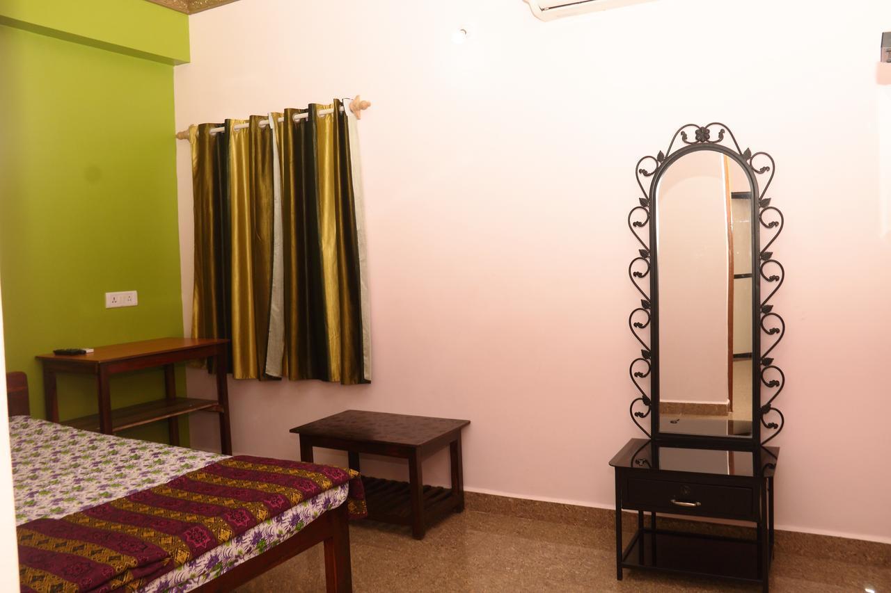Sai Guru Guest House อันจูนา ภายนอก รูปภาพ