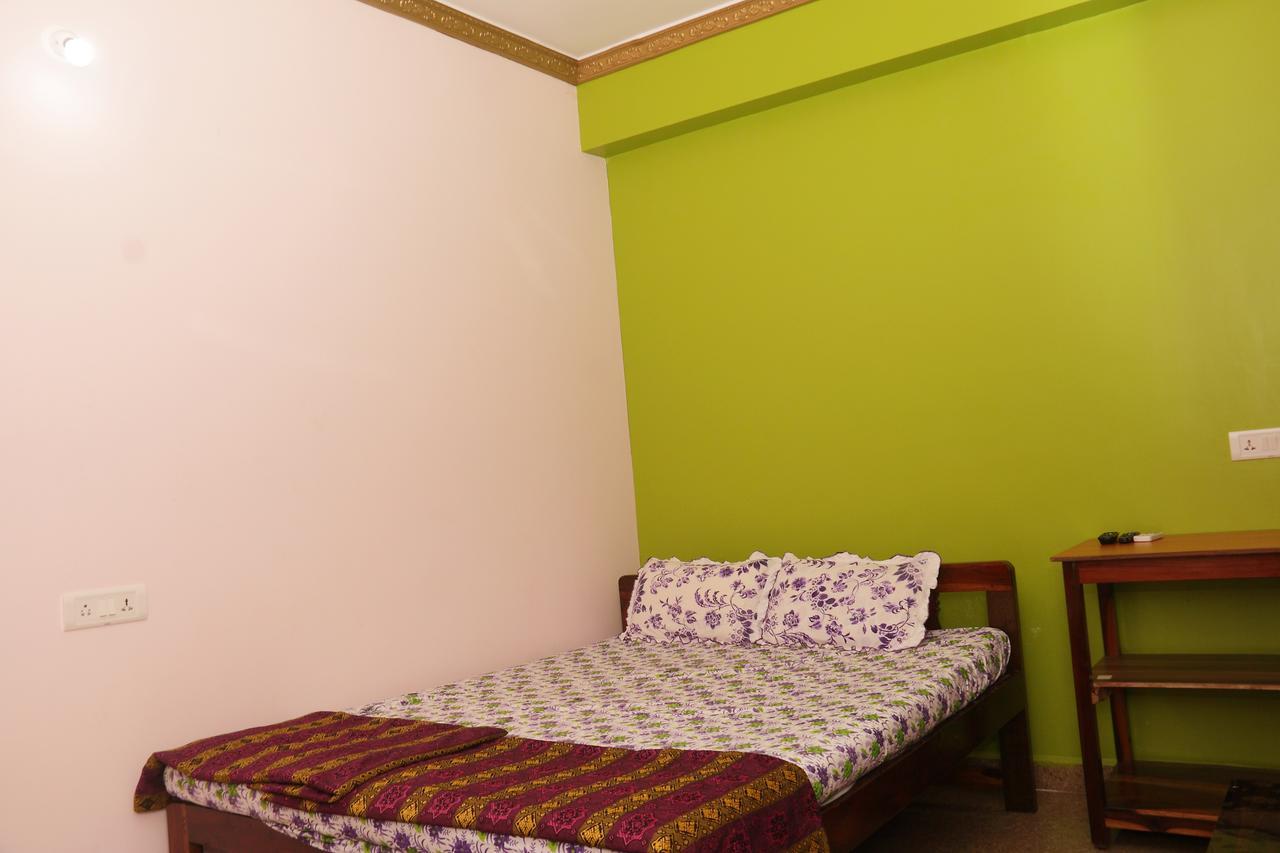 Sai Guru Guest House อันจูนา ภายนอก รูปภาพ